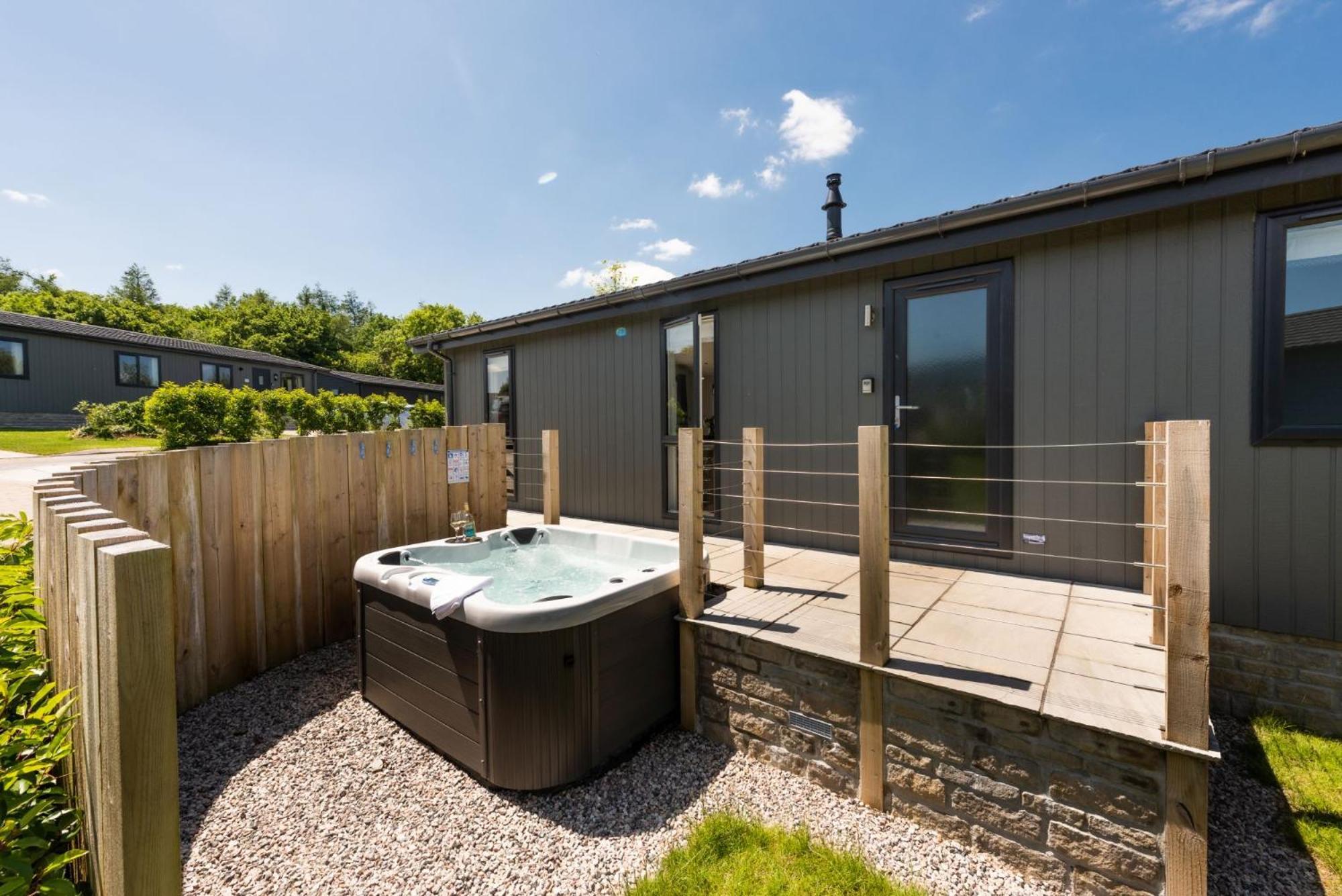 Buttercup Lodge, 33 Roadford Lake Lodges Lifton Eksteriør bilde